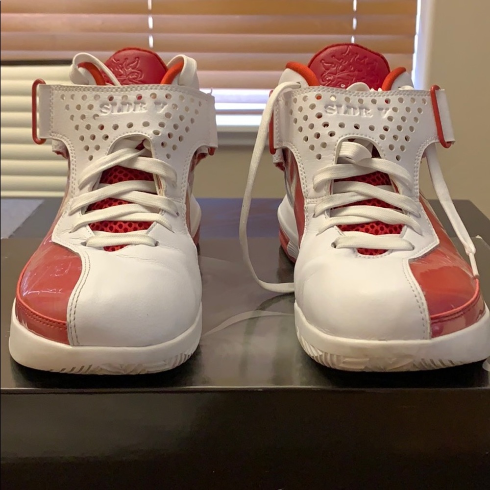LeBron James “Air Max Soldier TB” basketball shoes